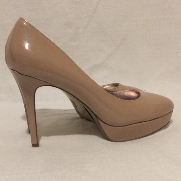 Steve Madden Shoes - Madden Platform Pumps (Saints)